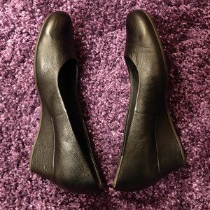 Rockport Total Motion Plain Wedge, Size 7 Wide